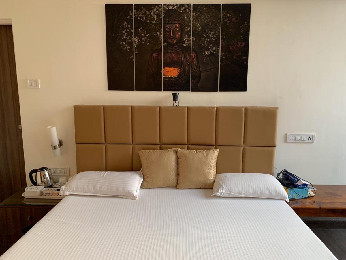Apple Tree Apartments Koregaon Park Pune Zewnętrze zdjęcie